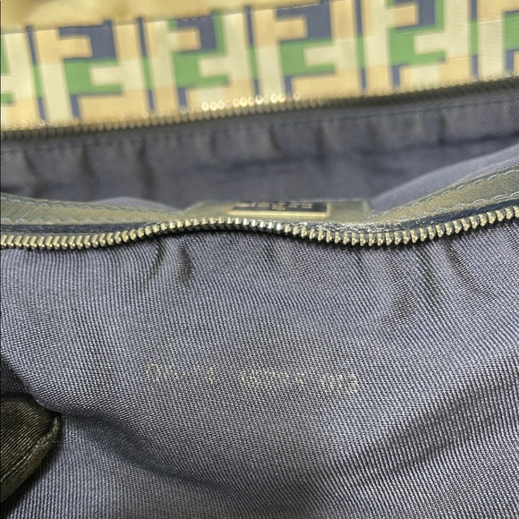 Vintage Fendi Multicolor FF Zucca Logo Canvas Tote/ Shoulder Bag w/ Zip Closure - Picture 16 of 16
